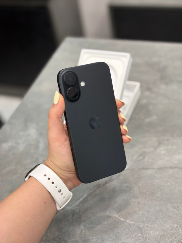 گوشی موبایل اپل مدل iPhone 16 با ظرفیت 128 گیگابایت - کارکرده