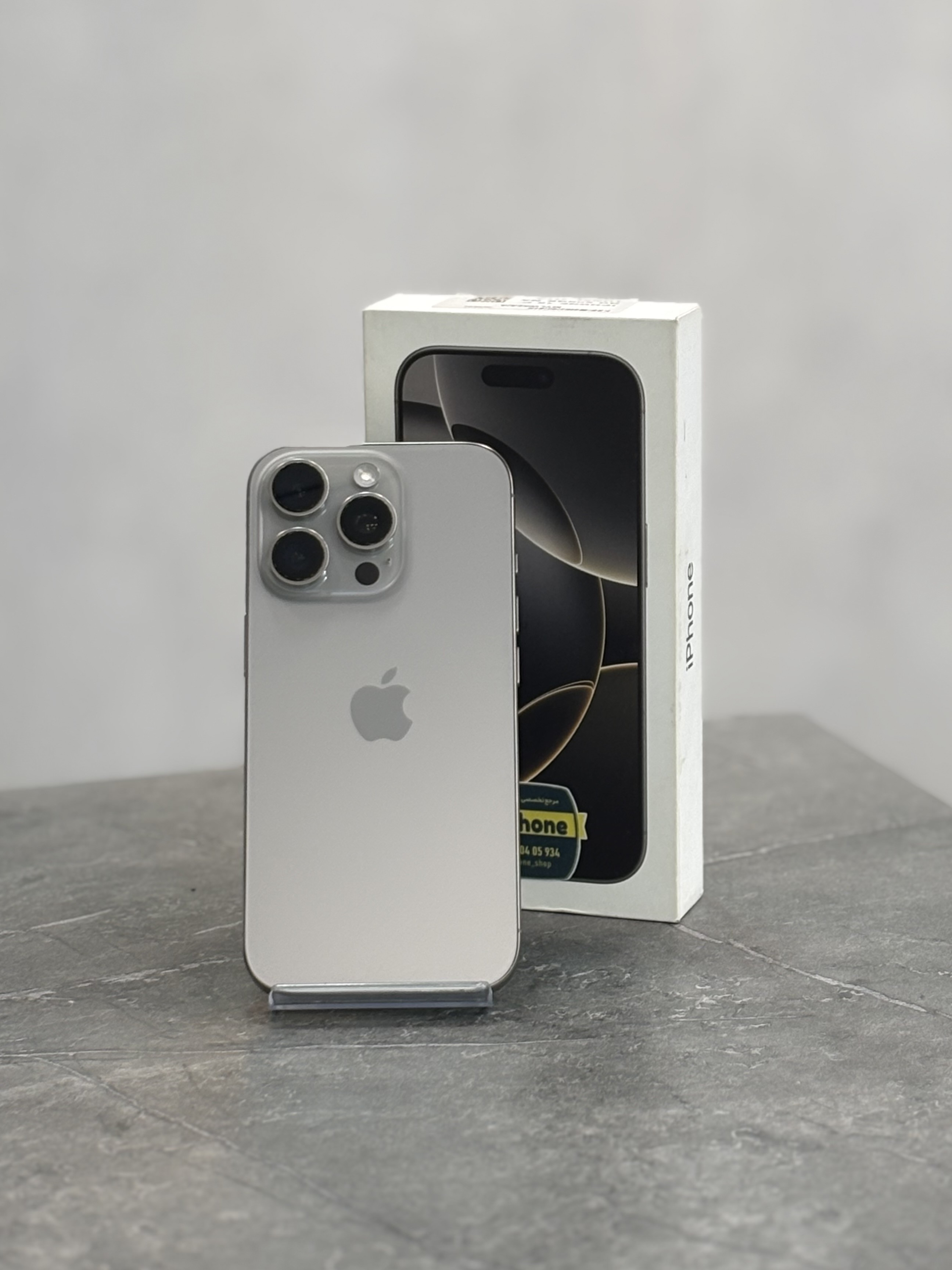گوشی موبایل اپل مدل iPhone 16 pro با ظرفیت 256 گیگابایت - کارکرده